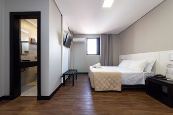 hotel lunes