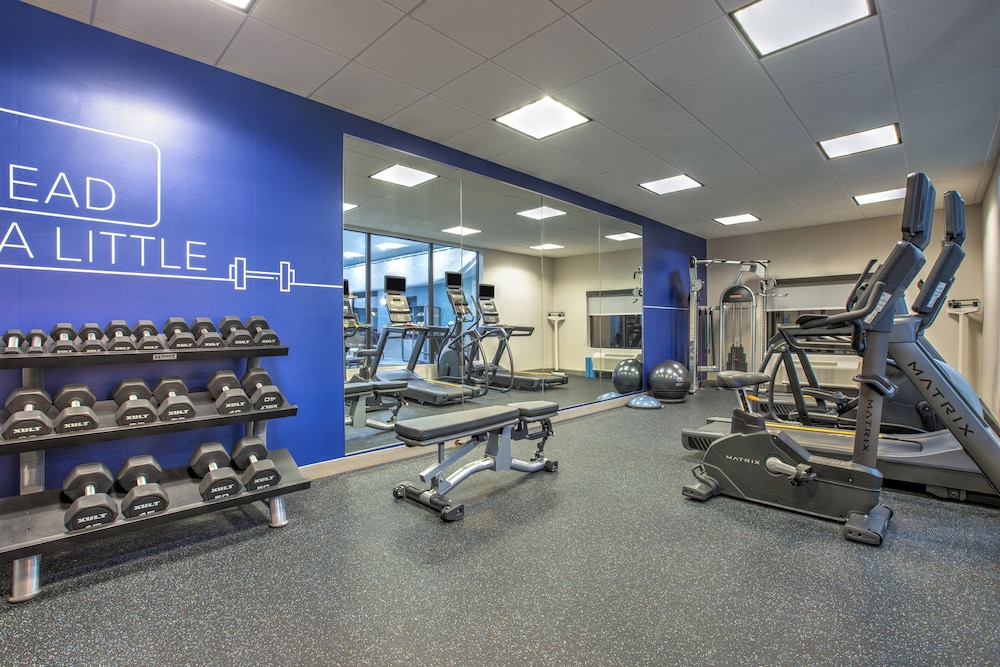 holiday inn express and suites zanesville north by ihg