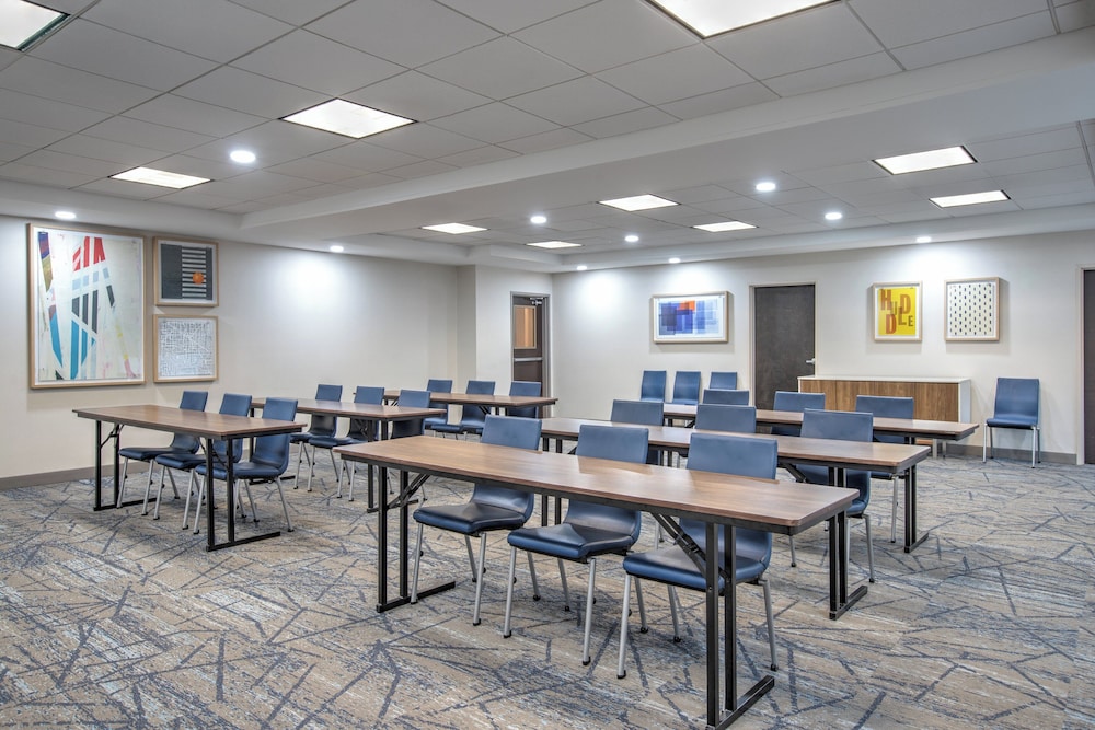 holiday inn express and suites zanesville north by ihg