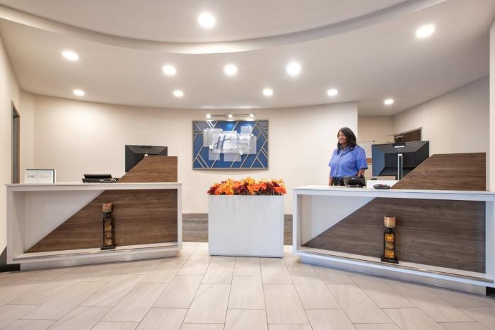 holiday inn express and suites zanesville north by ihg