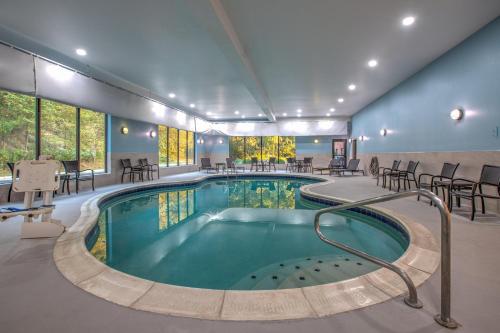 holiday inn express and suites zanesville north by ihg