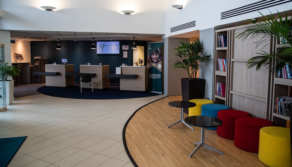 holiday inn express london stansted airport by ihg