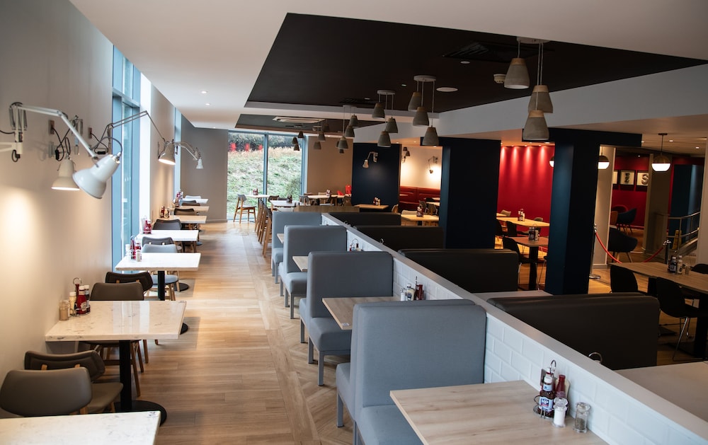 holiday inn express london stansted airport by ihg