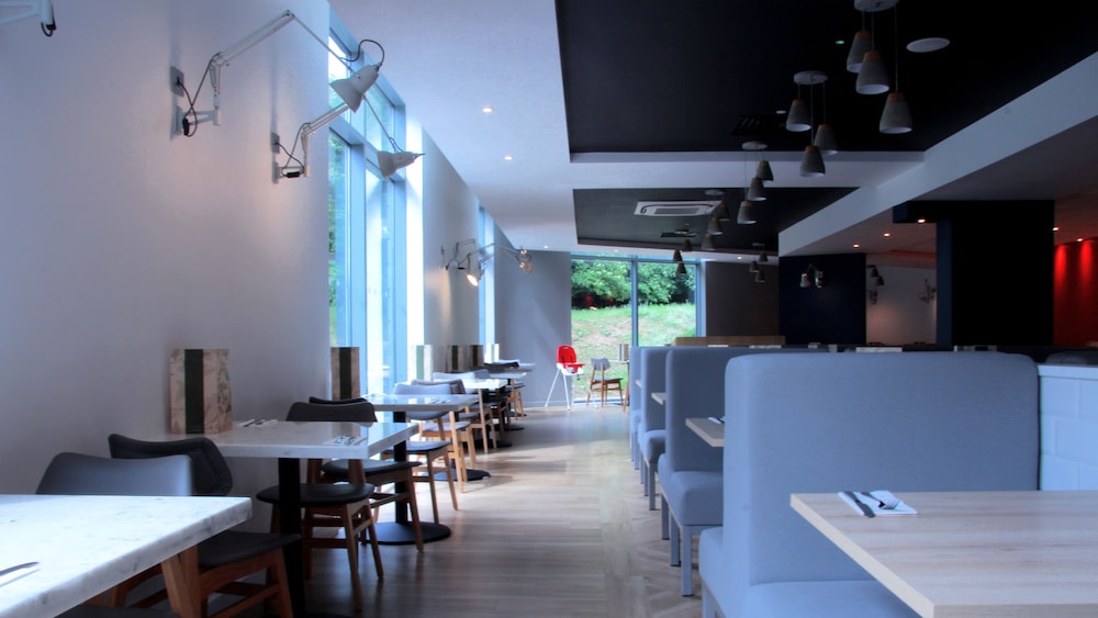 holiday inn express london stansted airport by ihg