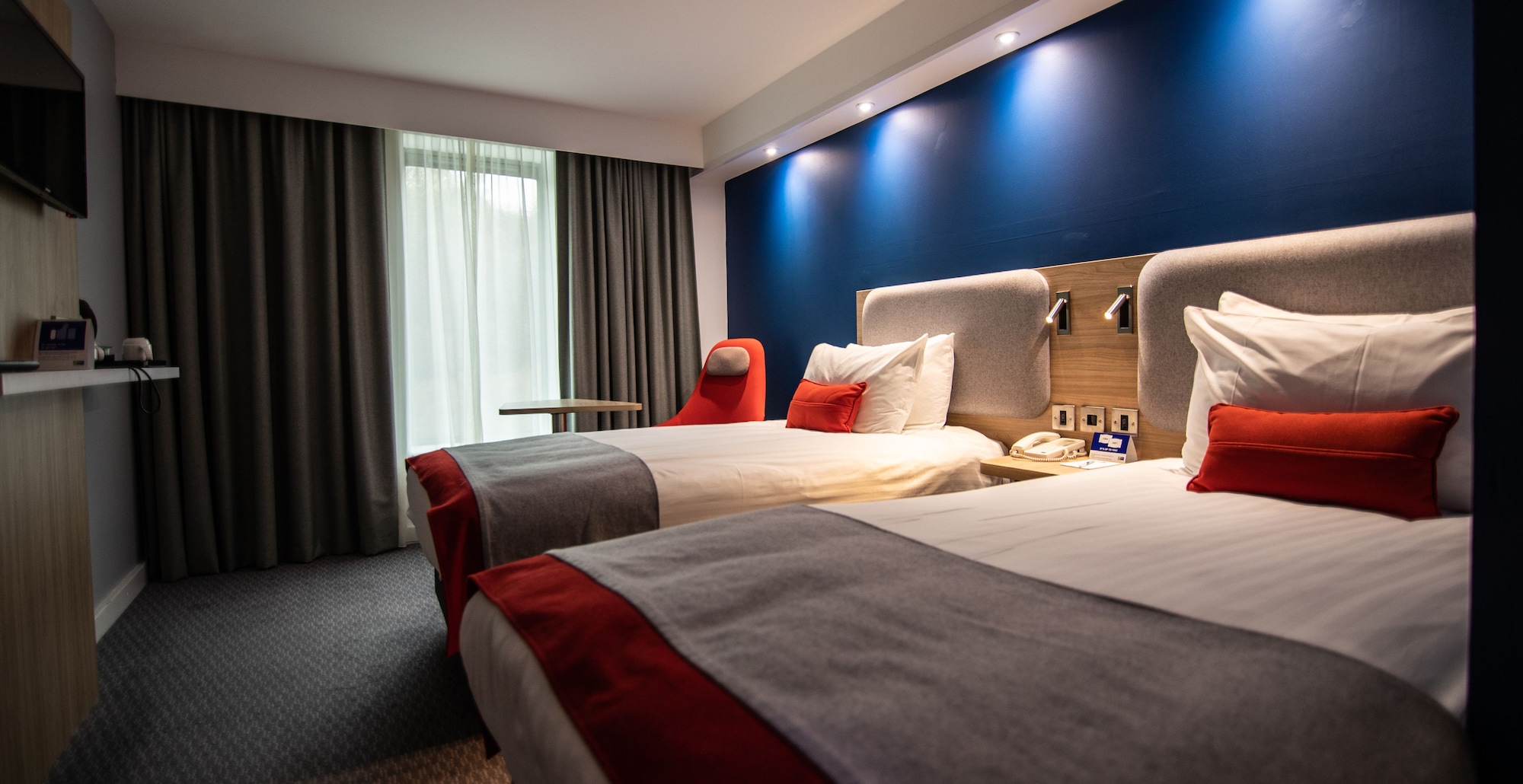 holiday inn express london stansted airport by ihg