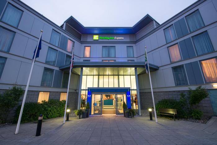 holiday inn express london stansted airport by ihg