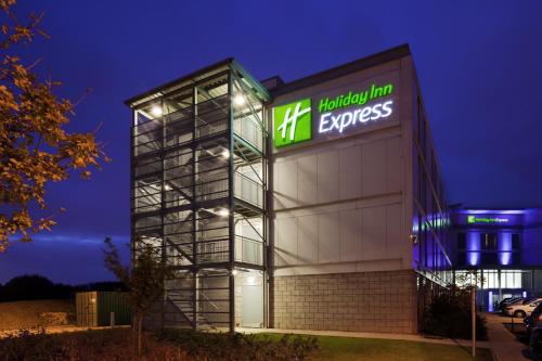 holiday inn express london stansted airport by ihg