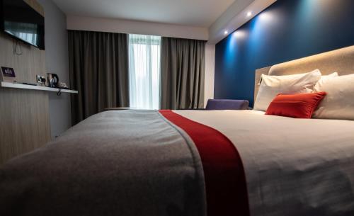 holiday inn express london stansted airport by ihg