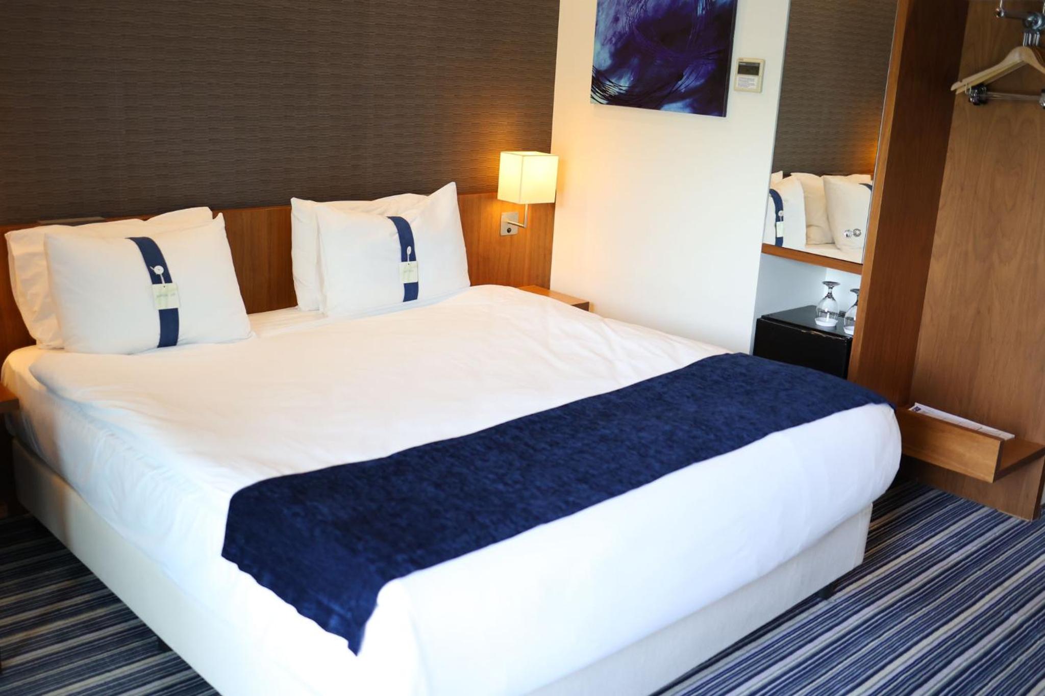 holiday inn express manisa west by ihg