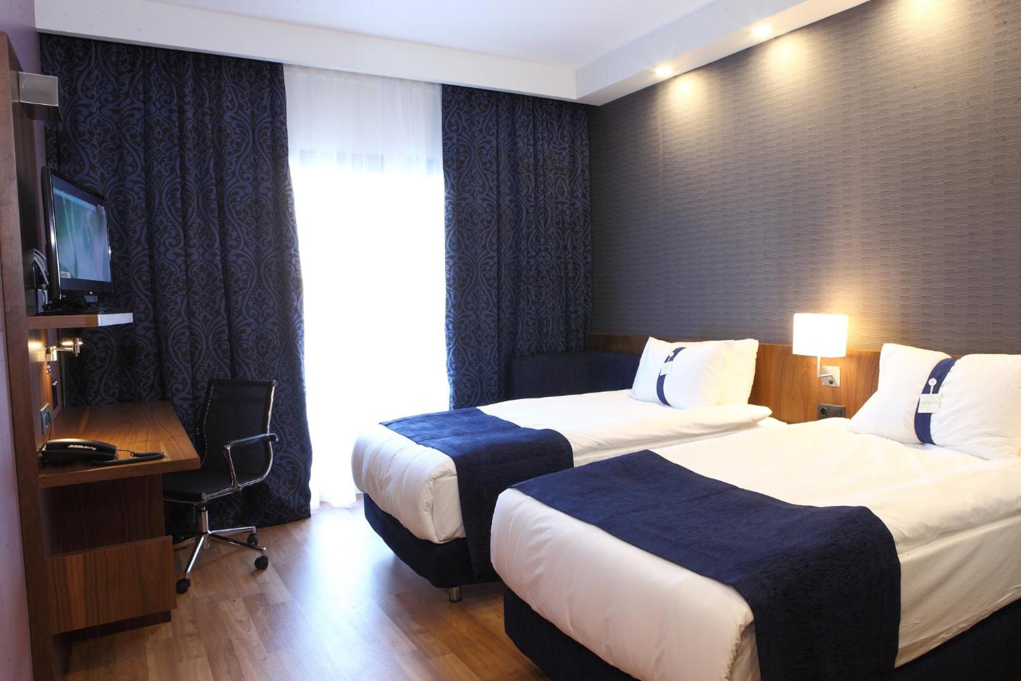 holiday inn express manisa west by ihg