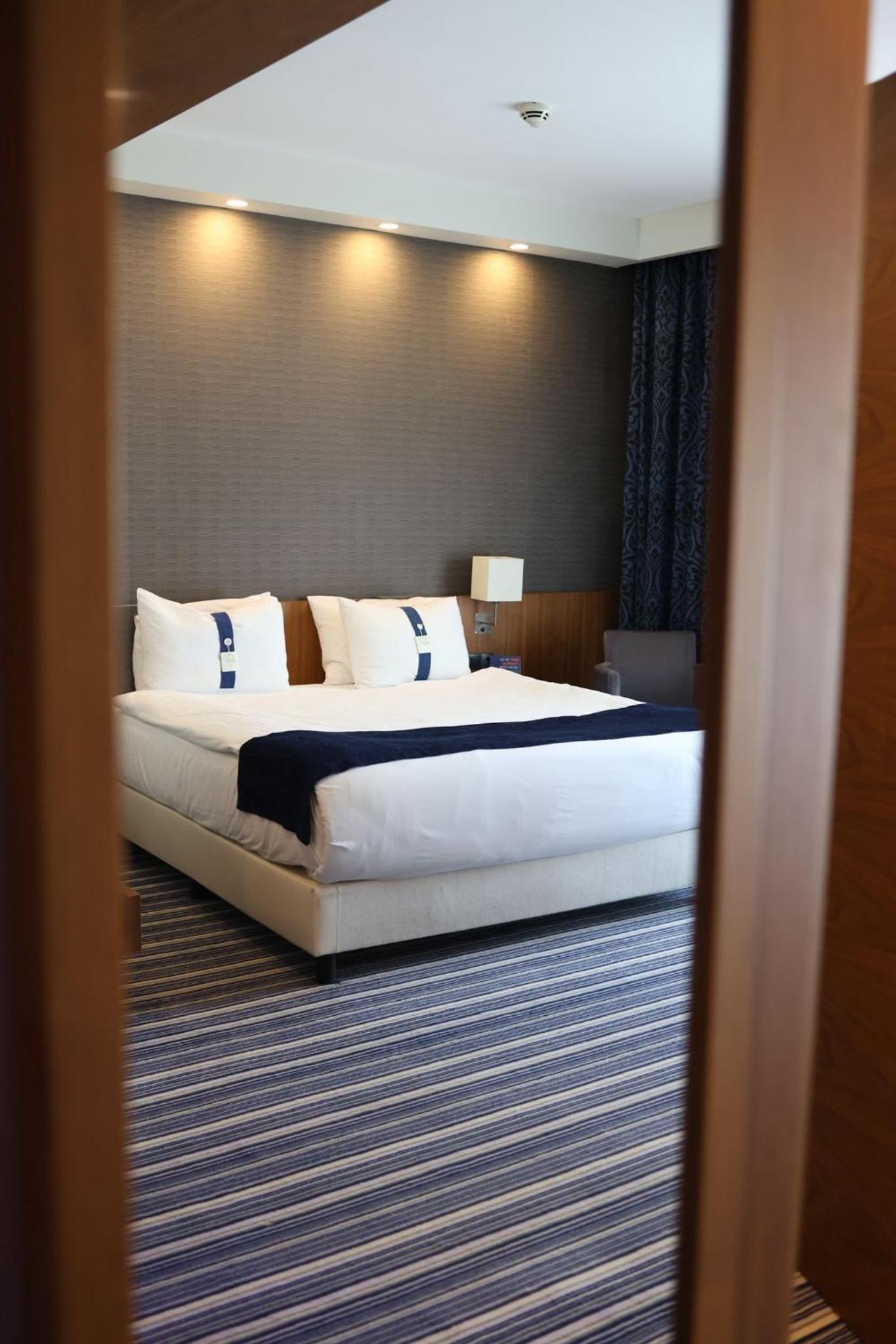 holiday inn express manisa west by ihg