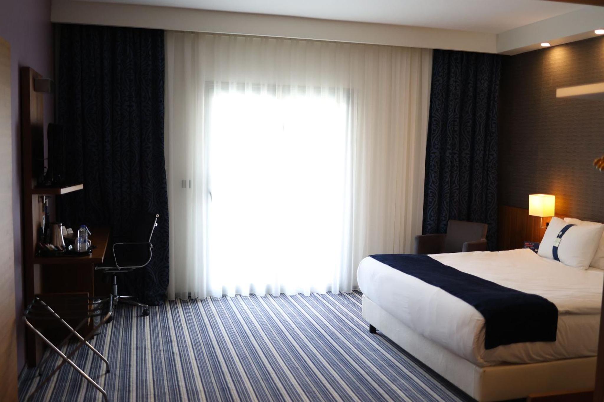 holiday inn express manisa west by ihg