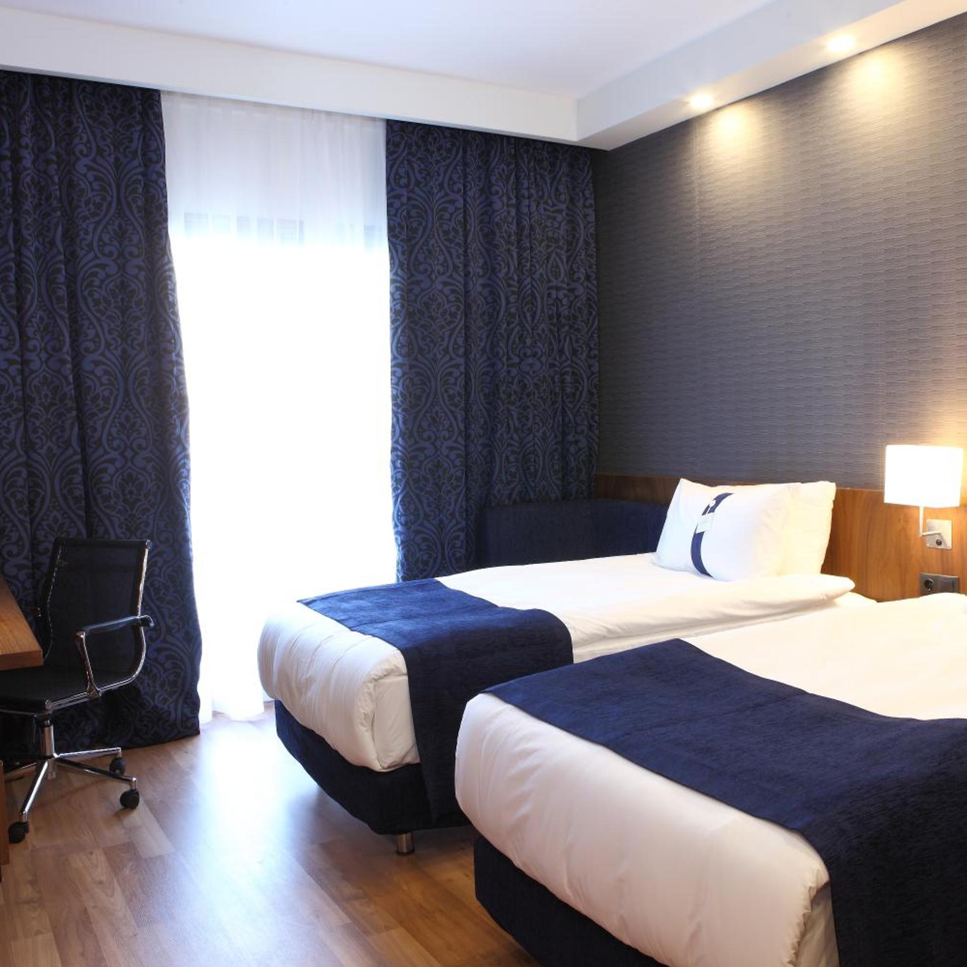 holiday inn express manisa west by ihg
