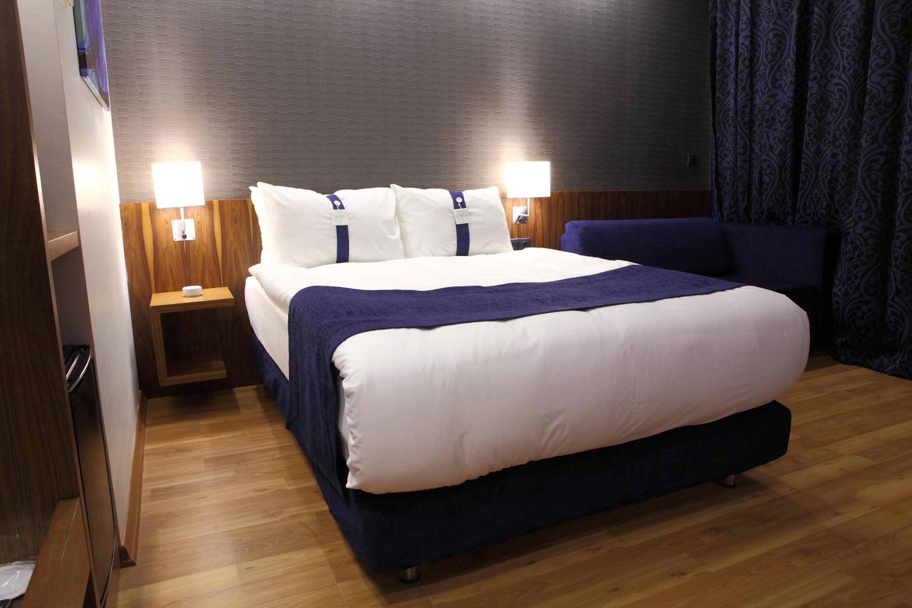 holiday inn express manisa west by ihg