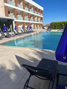 Holiday Inn Express Manisa - West By Ihg,Manisa>>Izmir,4 star
