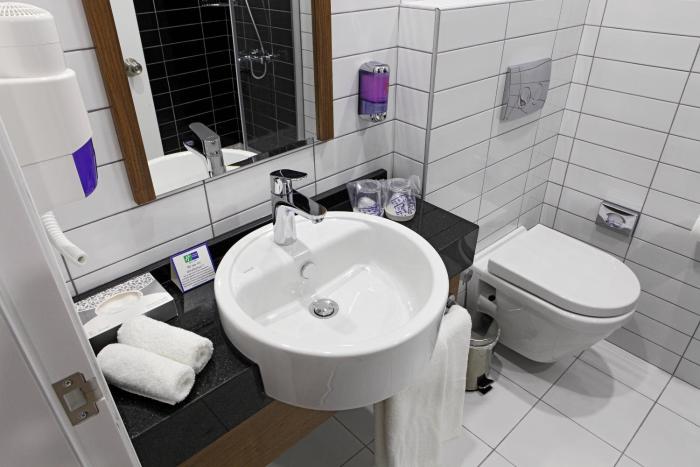 holiday inn express manisa west by ihg