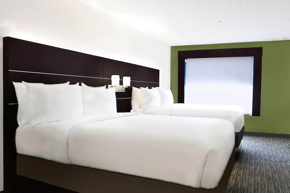 holiday inn express new orleans east by ihg