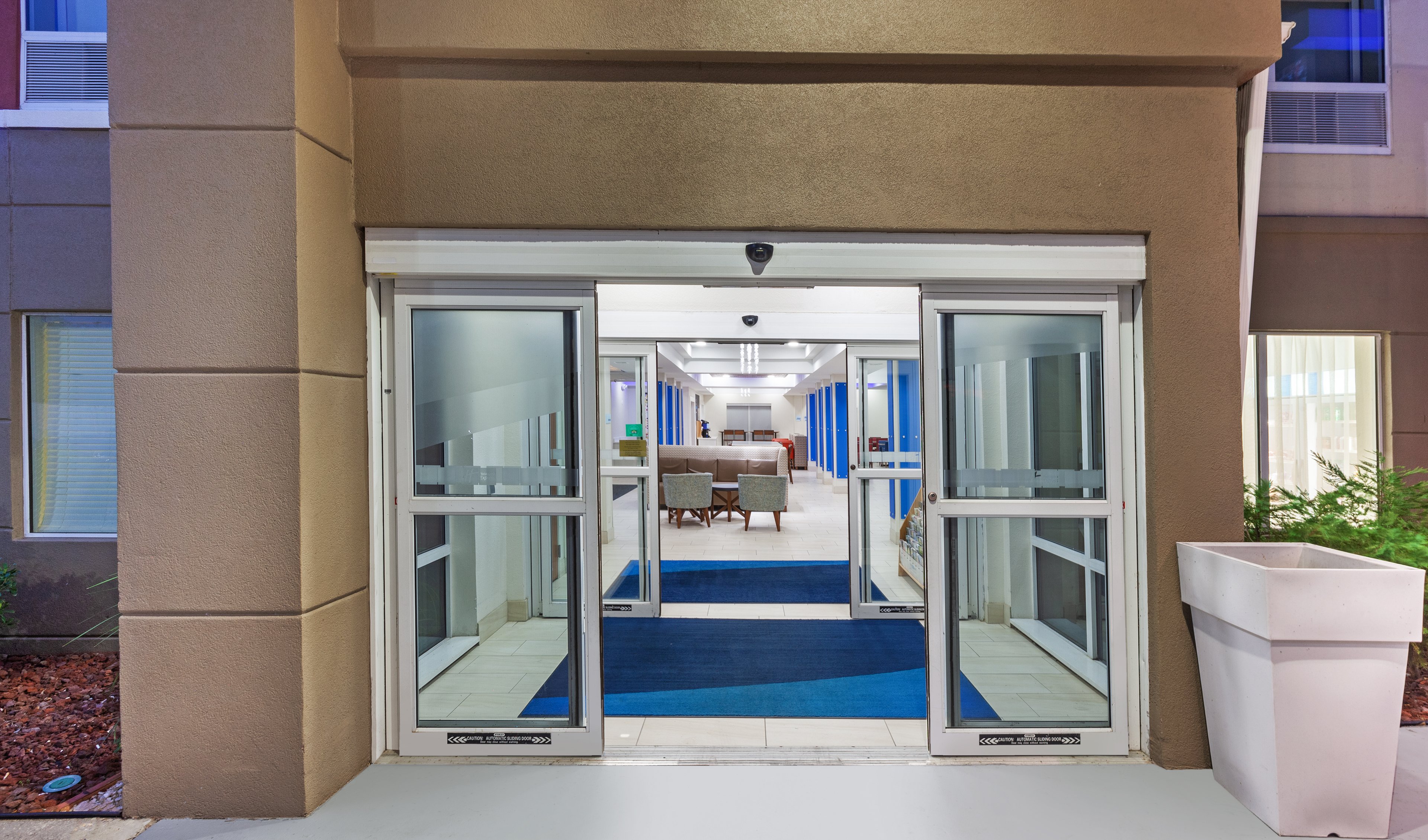 holiday inn express new orleans east by ihg