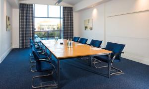 holiday inn express newport by ihg