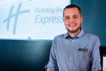 Holiday Inn Express Newport By Ihg,Coedkernew>>Cardiff,3 star