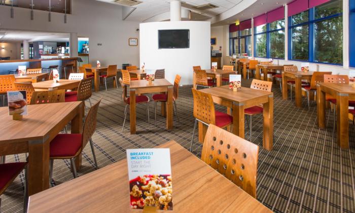 holiday inn express newport by ihg