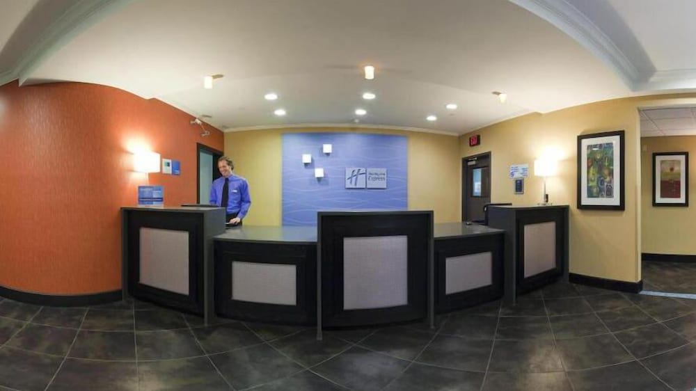 holiday inn express and suites north kansas city