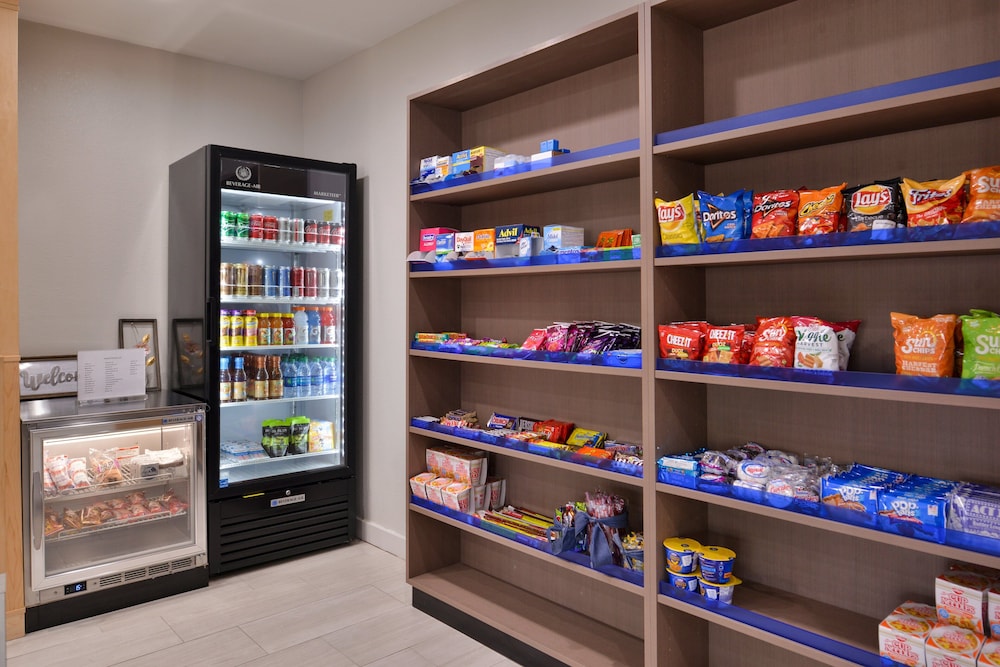 holiday inn express and suites north kansas city