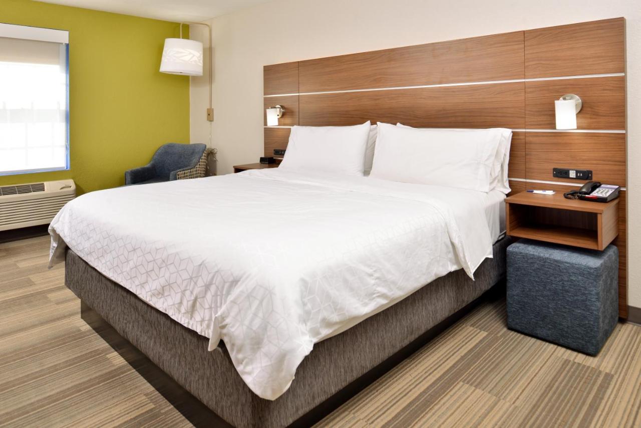 holiday inn express and suites north kansas city