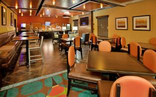 holiday inn express and suites north kansas city