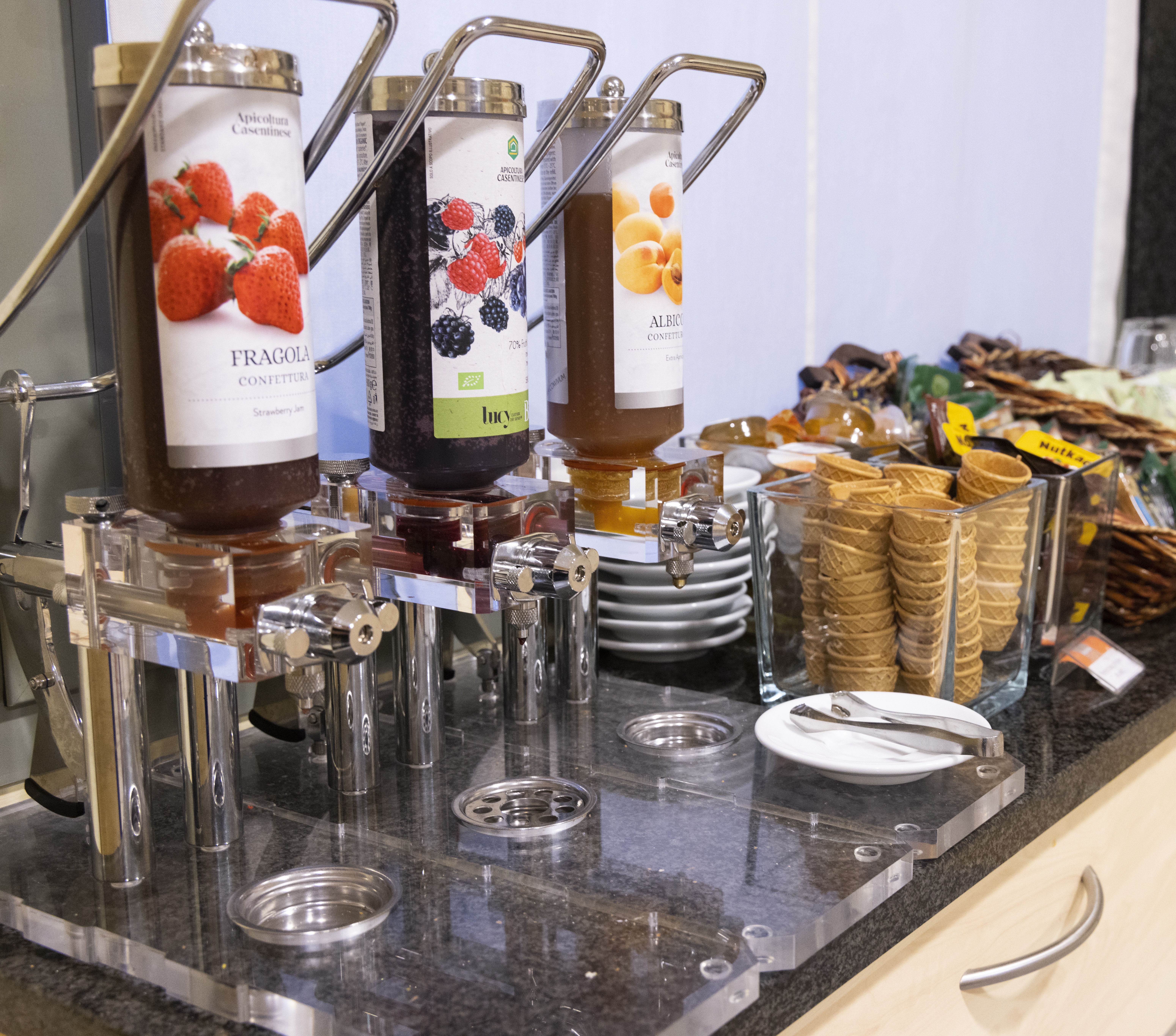 holiday inn express parma by ihg