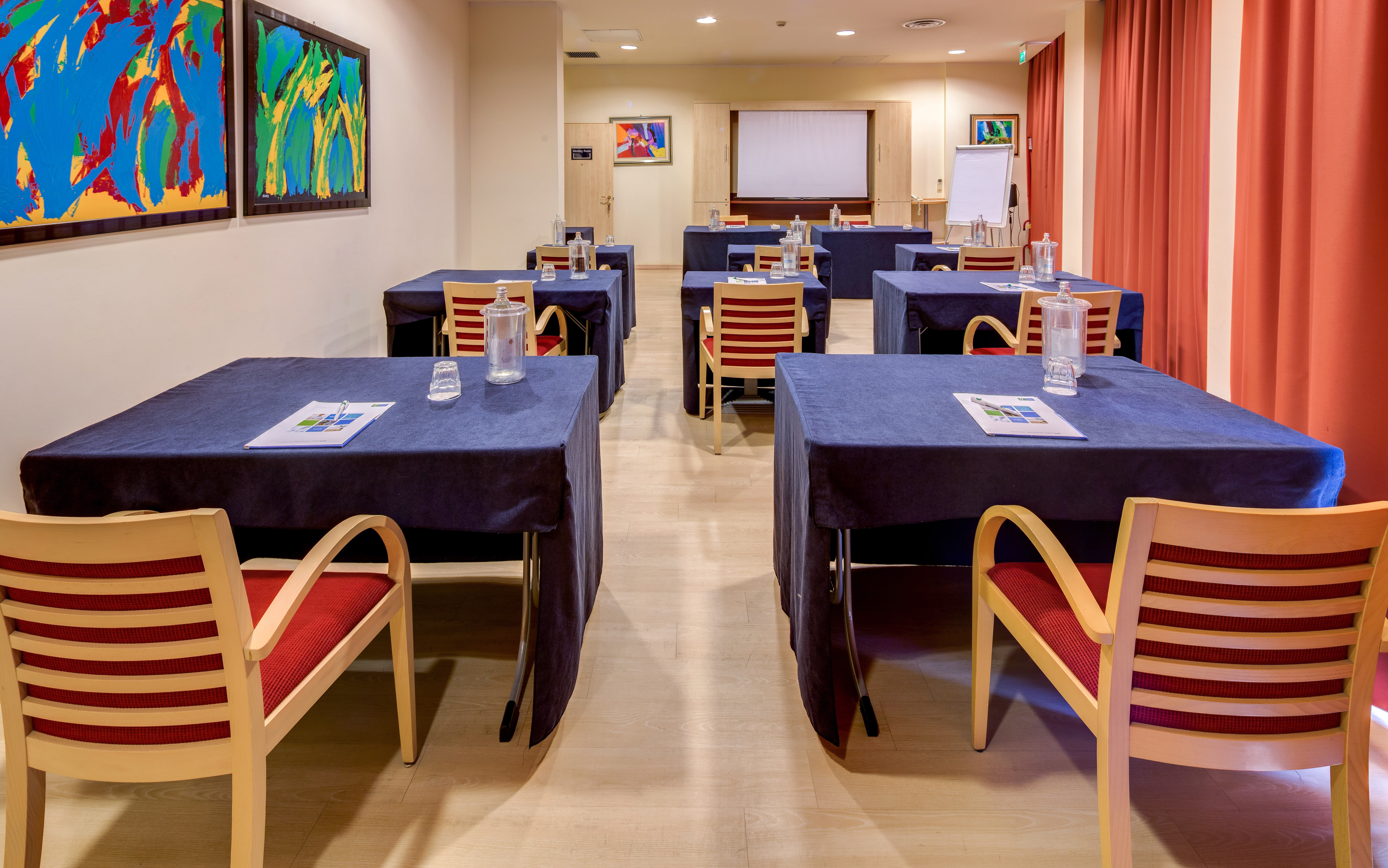 holiday inn express parma by ihg