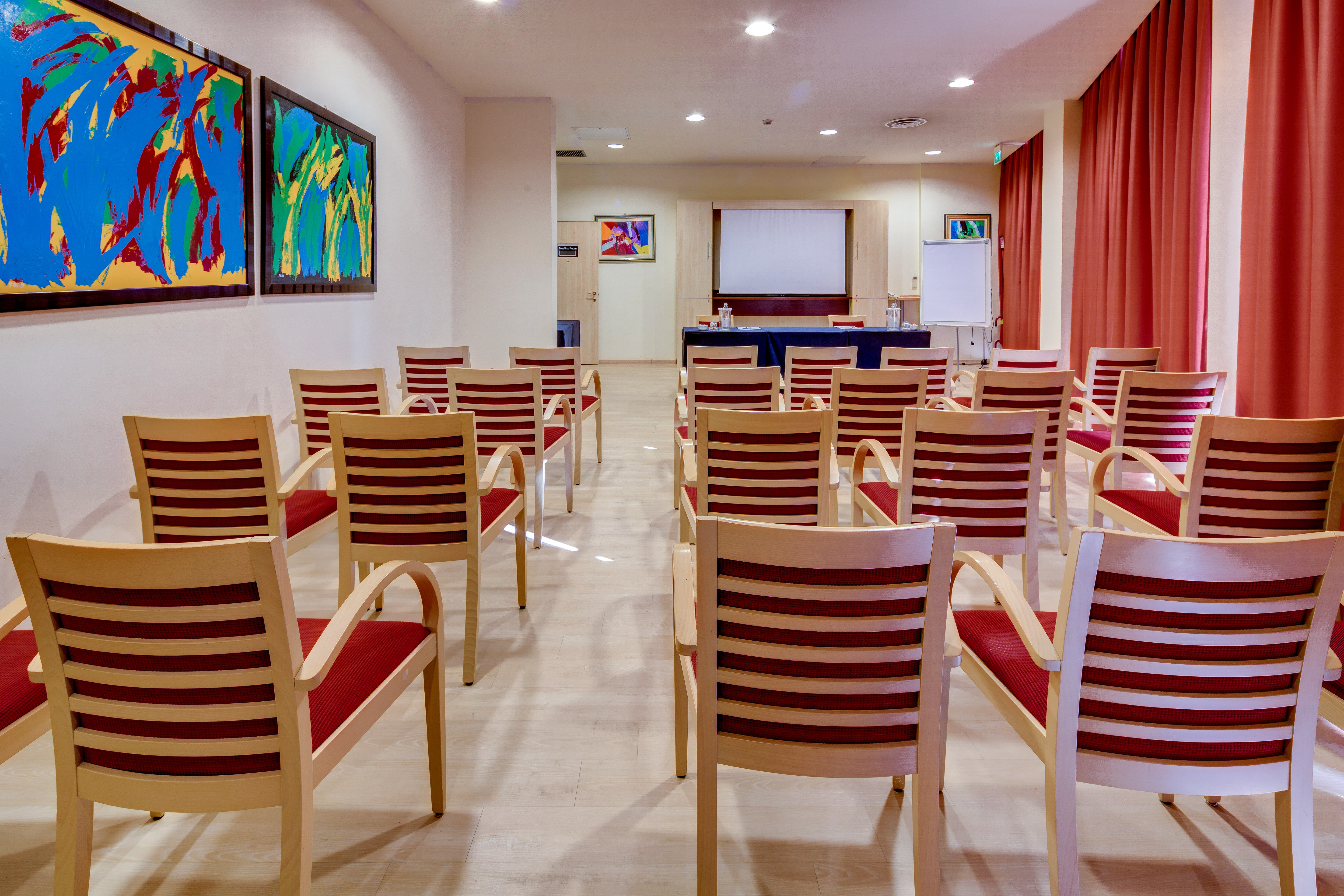 holiday inn express parma by ihg