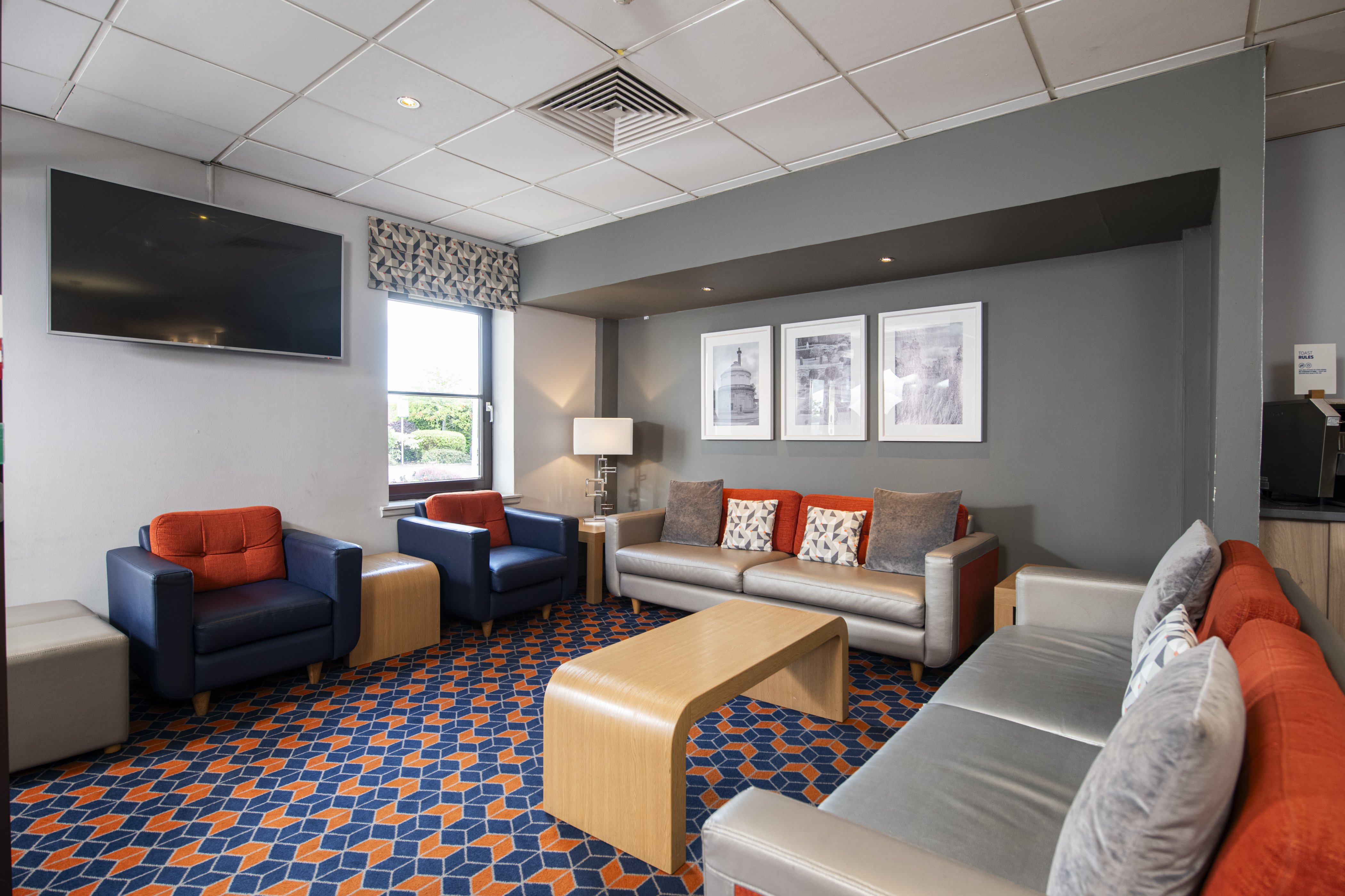holiday inn express perth by ihg
