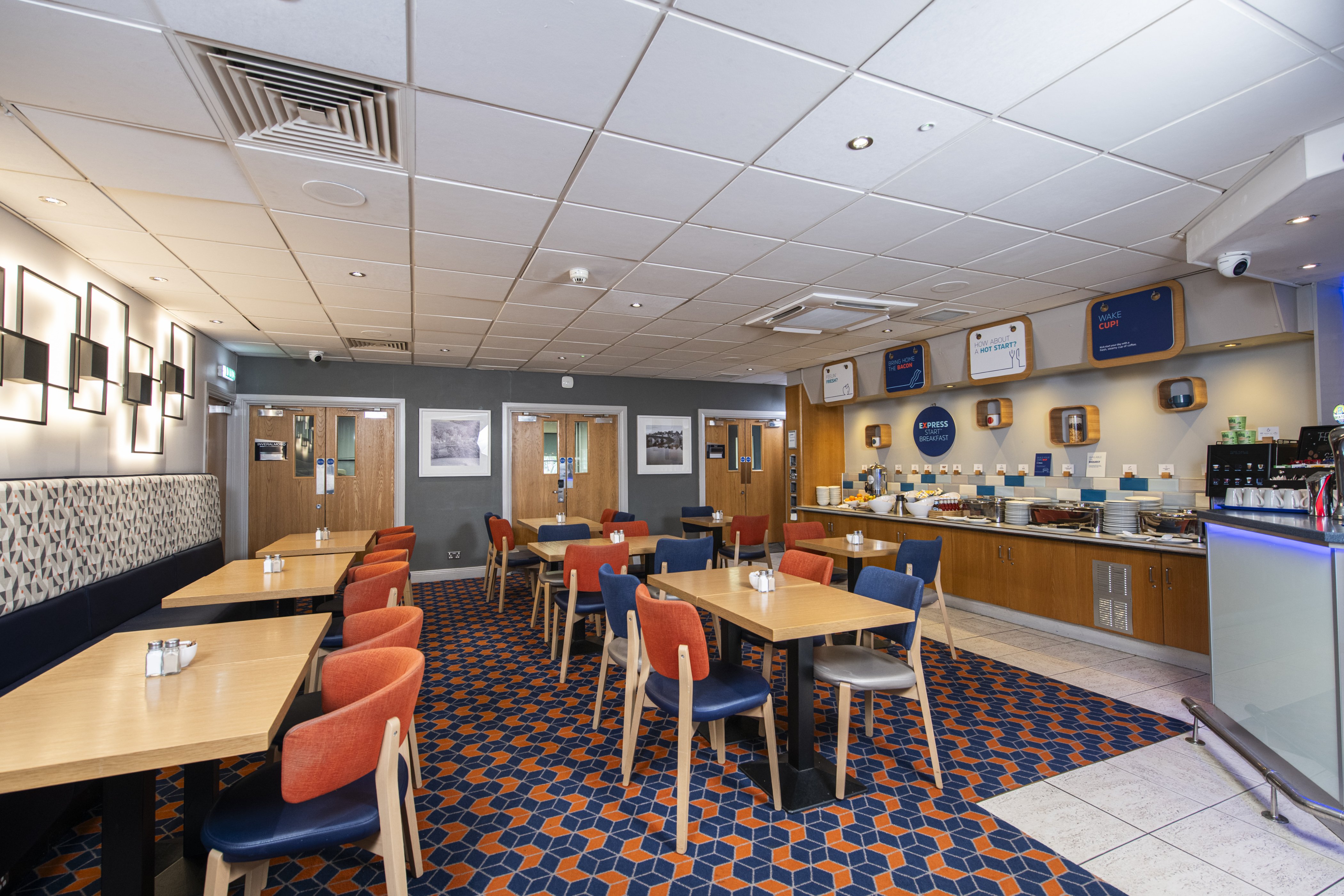 holiday inn express perth by ihg