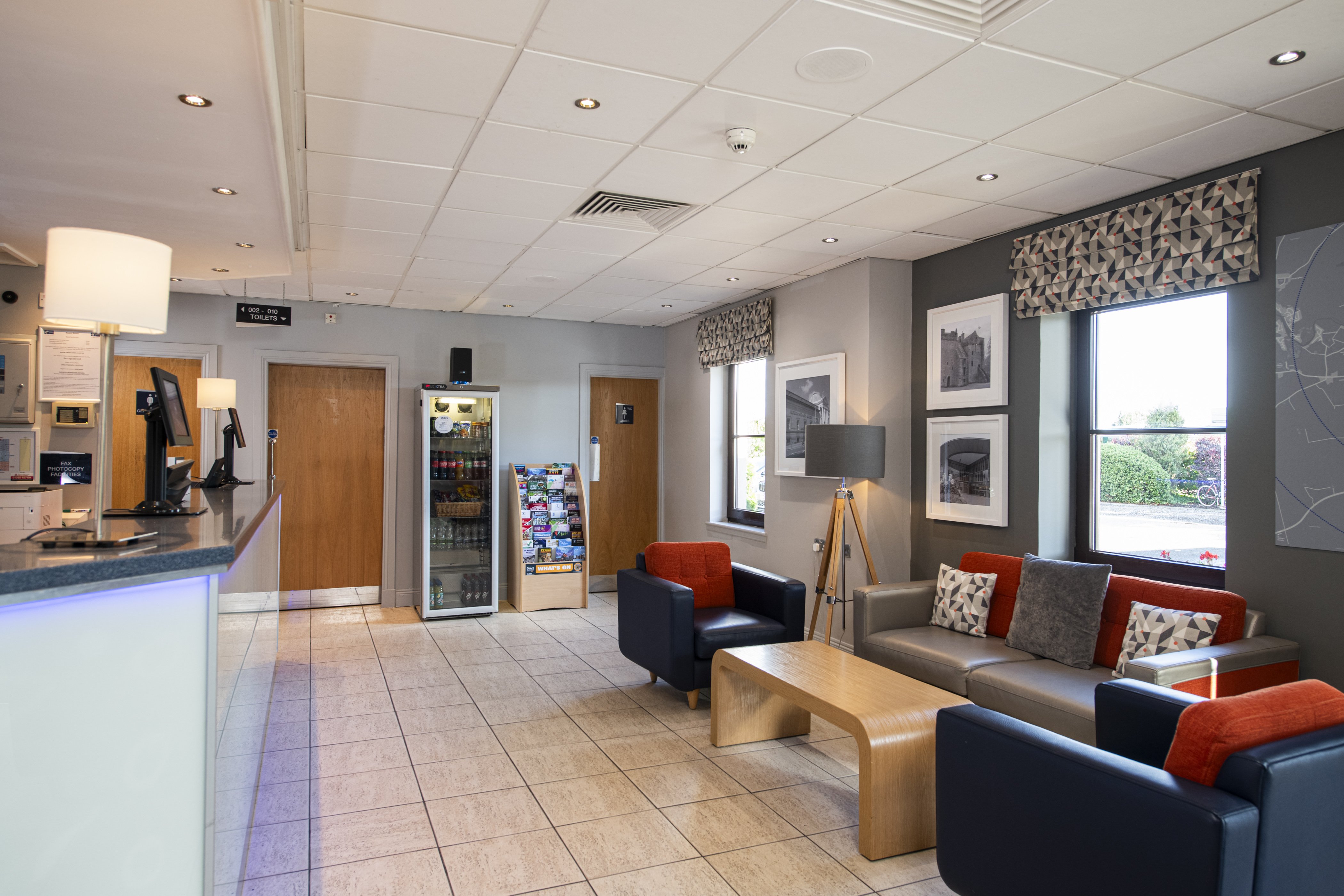 holiday inn express perth by ihg