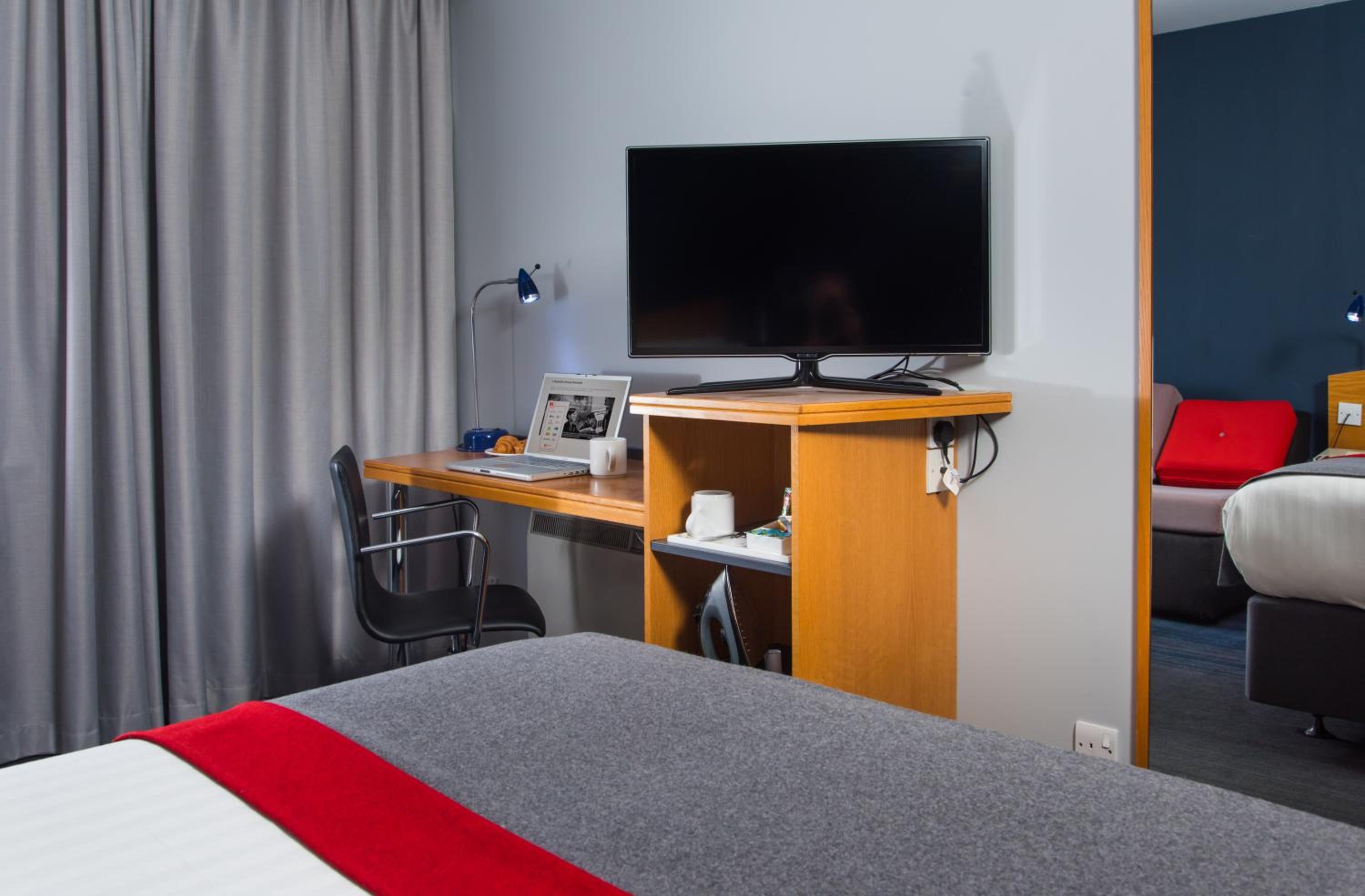 holiday inn express peterborough by ihg