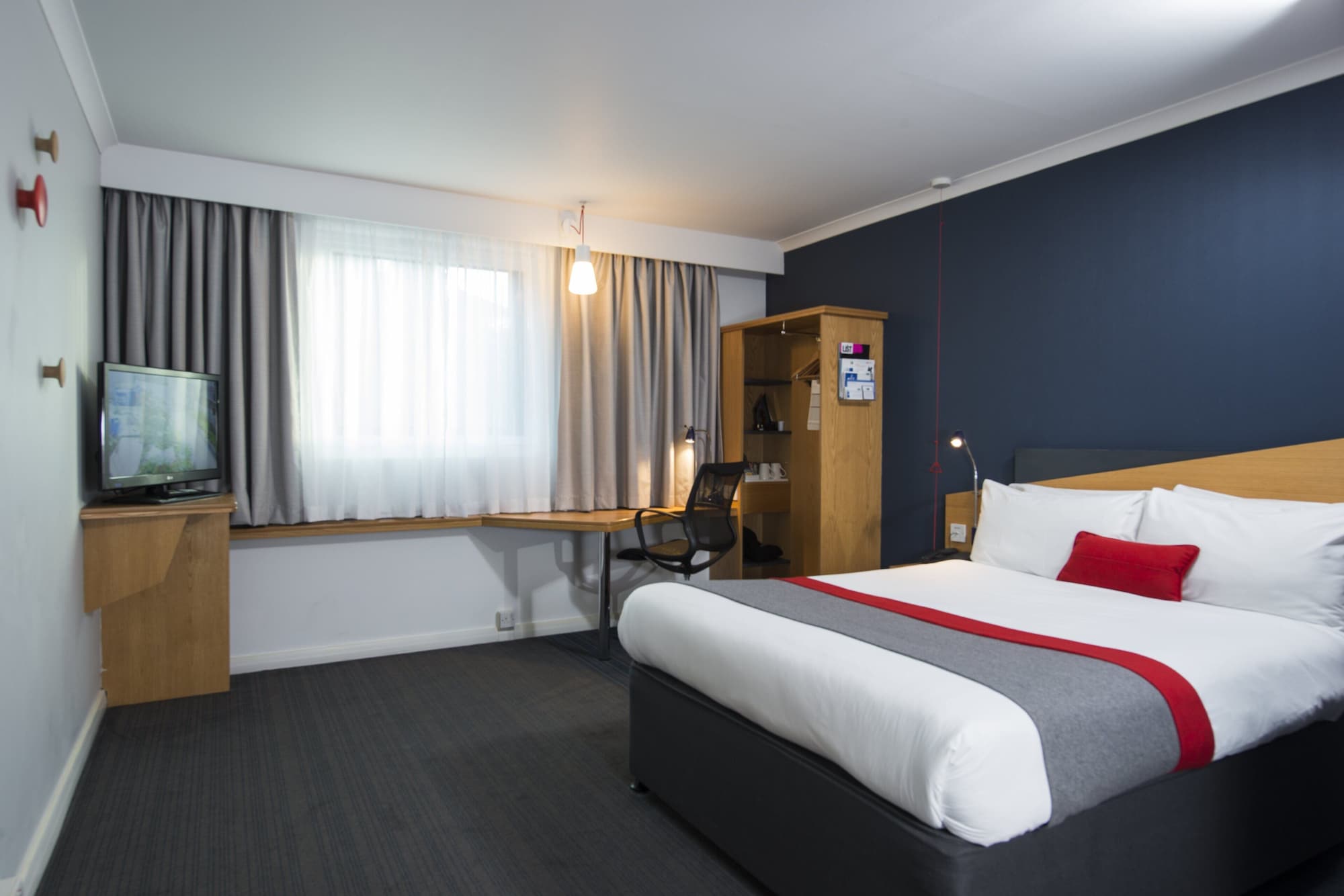holiday inn express peterborough by ihg