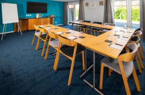 holiday inn express peterborough by ihg