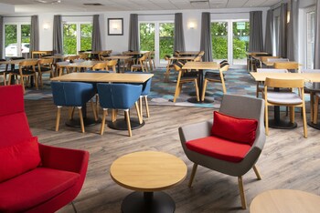holiday inn express peterborough by ihg