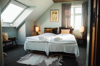 the falcon hotel