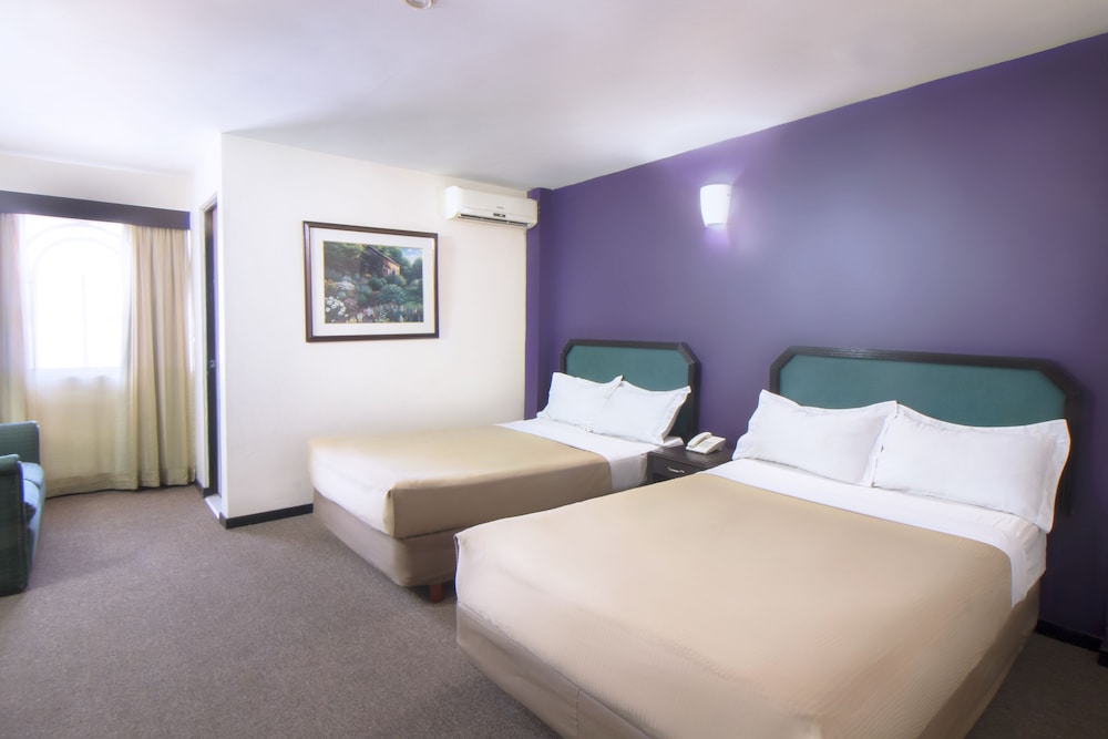 chn hotel monterrey santa fe