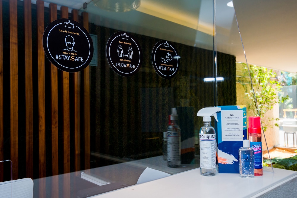 flowsuites condesa adults only