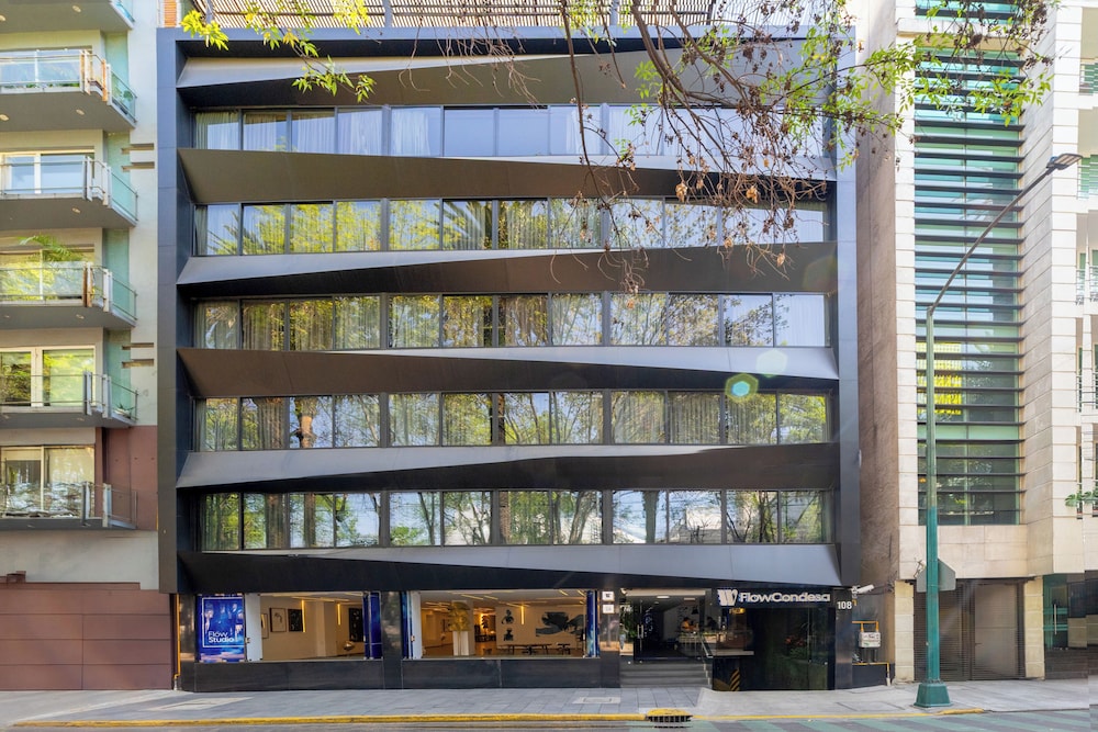 flowsuites condesa adults only