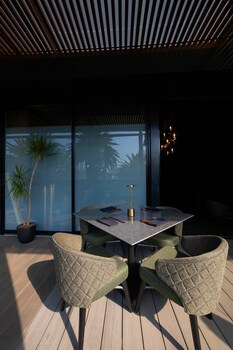 flowsuites condesa adults only