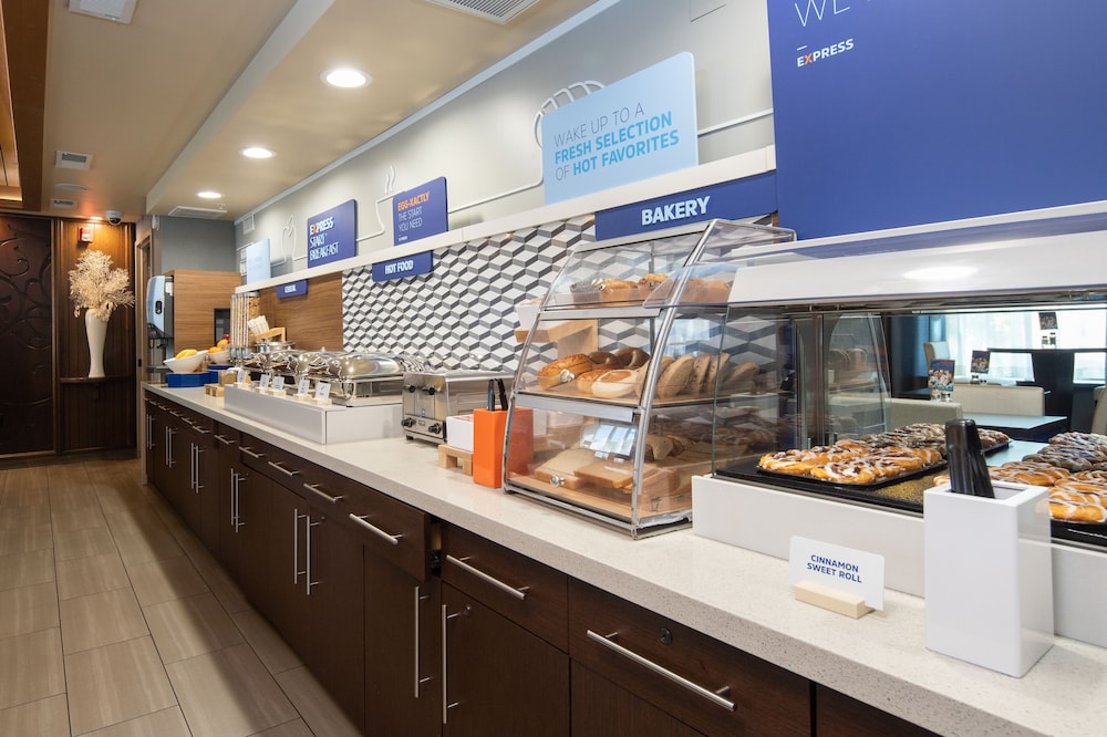 holiday inn express redwood city central by ihg