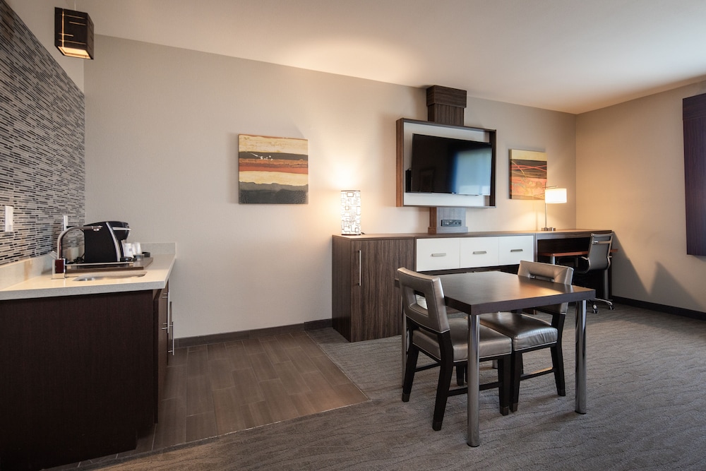holiday inn express redwood city central by ihg
