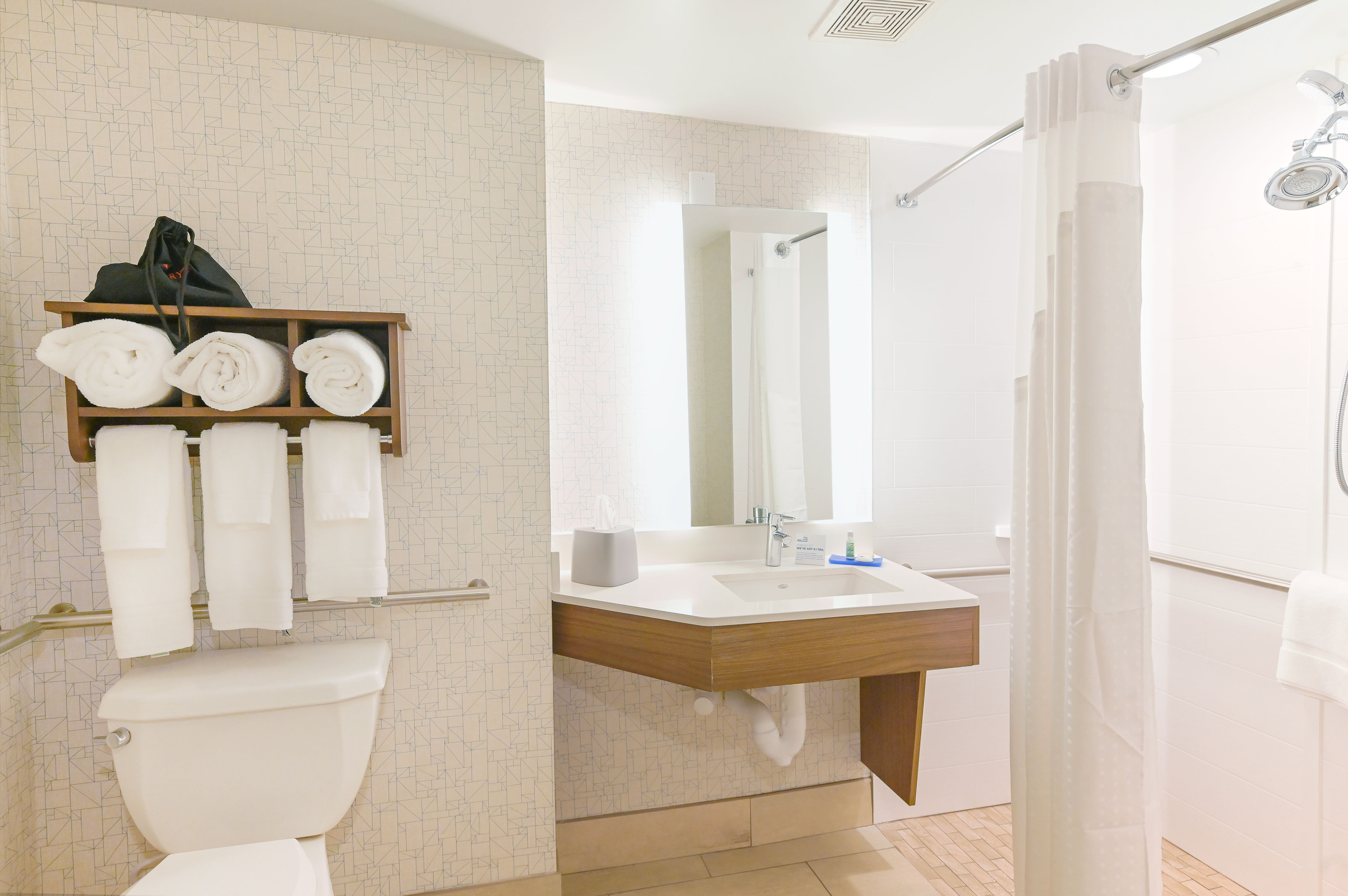 holiday inn express richmond airport by ihg
