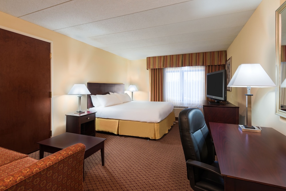 holiday inn express richmond airport by ihg