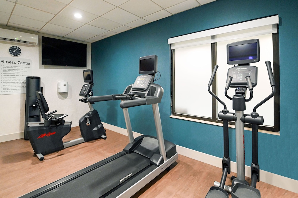 holiday inn express richmond airport by ihg