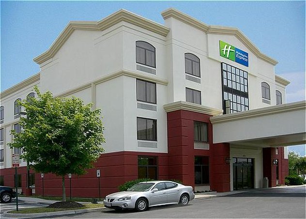 holiday inn express richmond airport by ihg